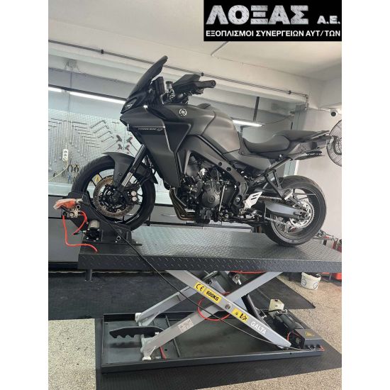 Ανυψωτικό ψαλιδωτό MOTO ηλεκτροϋδραυλικό 600 kg με συρταρωτή πόρτα και μέγγενη GALTA